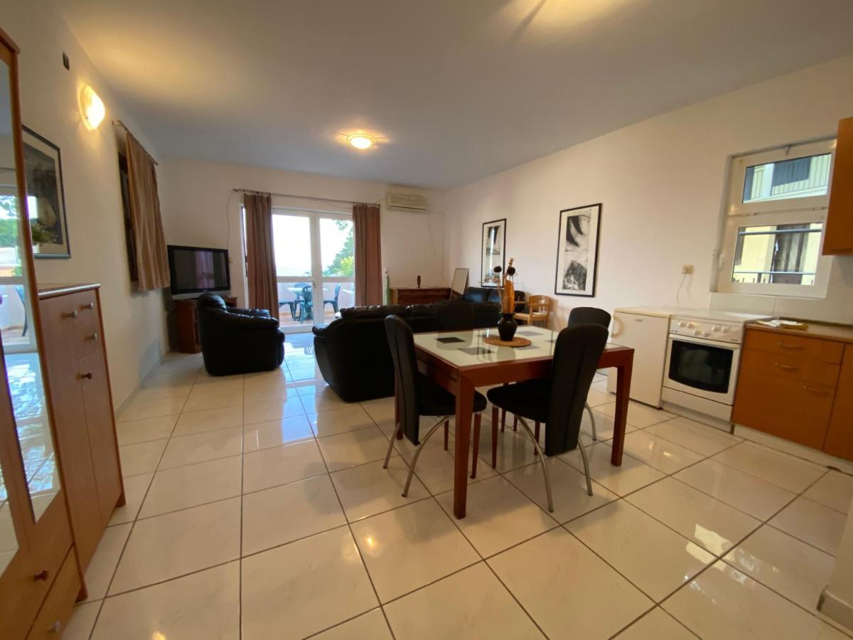Apartments Mandarina Garden Petrovac Eksteriør bilde